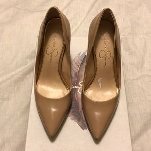 Jessica Simpson Nude Pumps